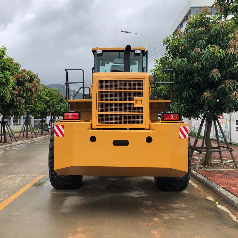7 Ton Wheeled Loader for Mining and Quarrying with 4F/4R Gear System