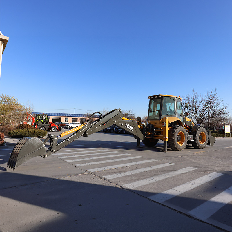 2.5 Ton Backhoe Loader with Hydraulic Breaker Line