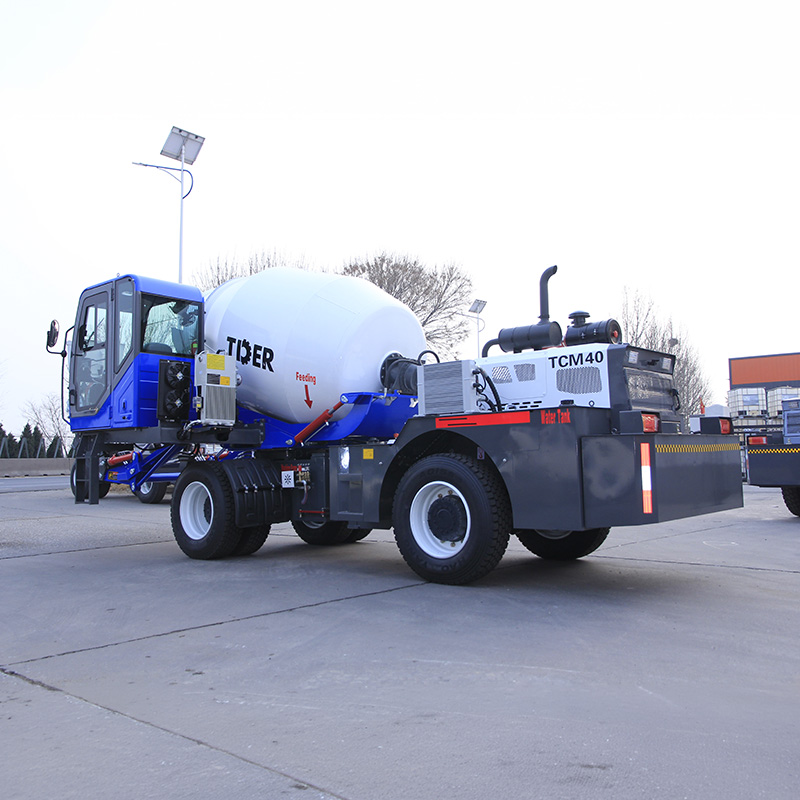 Self Loading Mixer