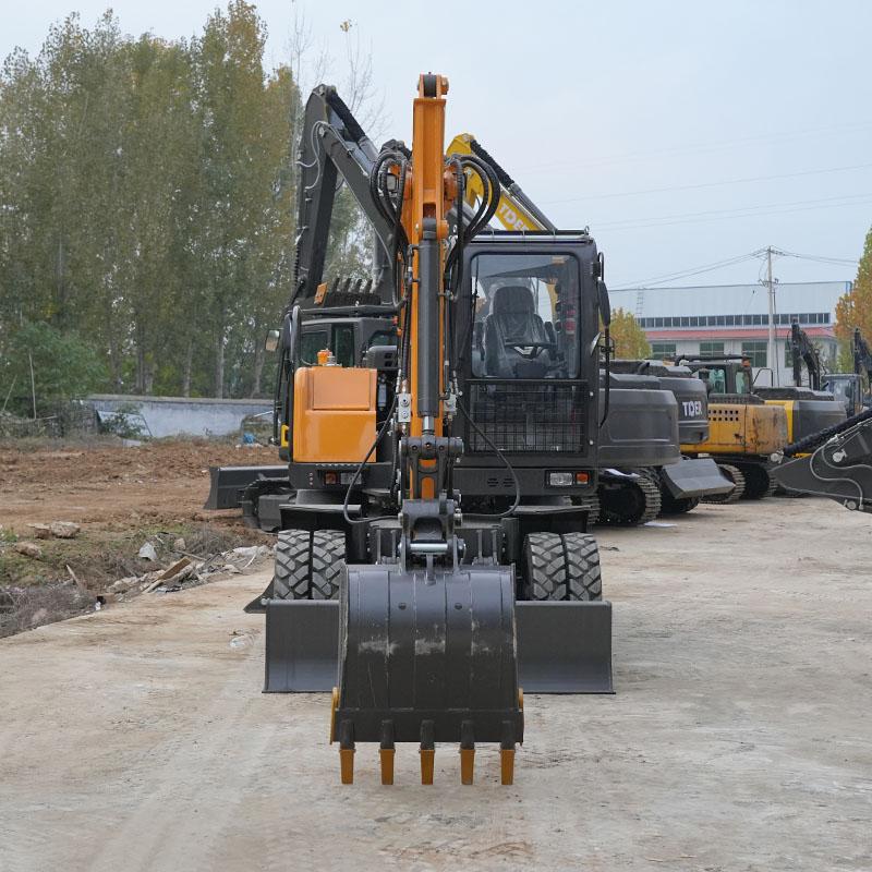 7.5 Ton Small Wheeled Excavator for High Productivity and Low Operating Cost